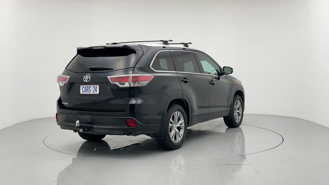 Right Back Diagonal (45- Degree) View