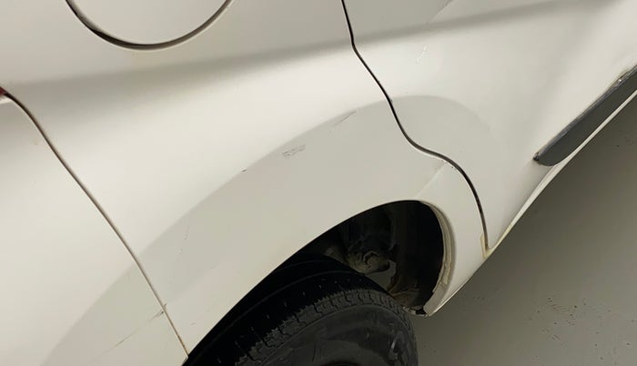 2017 Datsun Redi Go GOLD LIMITED EDITION, Petrol, Manual, 73,805 km, Right quarter panel - Minor scratches