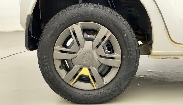 2017 Datsun Redi Go GOLD LIMITED EDITION, Petrol, Manual, 73,805 km, Right Rear Wheel