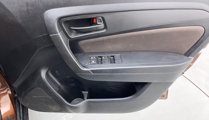 2020 Toyota URBAN CRUISER MID GRADE MT, Petrol, Manual, 24,667 km, Driver Side Door Panels Control