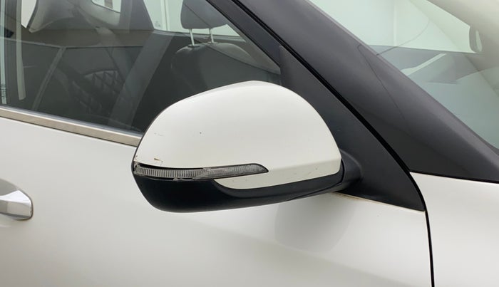 2020 KIA SELTOS HTK PLUS 1.5, Petrol, Manual, 48,577 km, Right rear-view mirror - Indicator light has minor damage