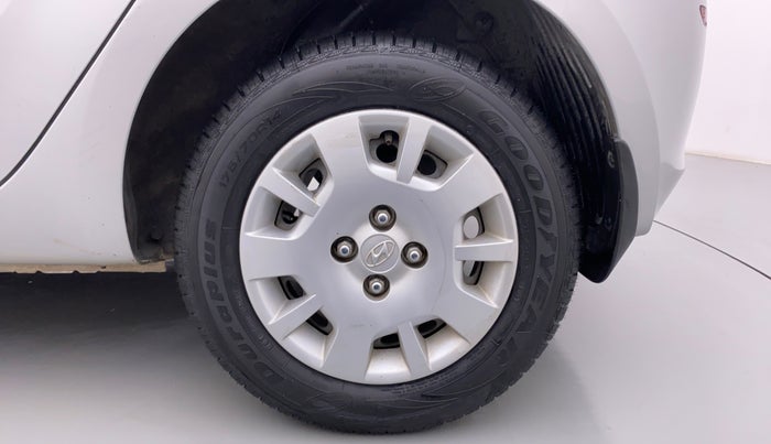 2013 Hyundai i20 MAGNA O 1.2, Petrol, Manual, 40,517 km, Left Rear Wheel