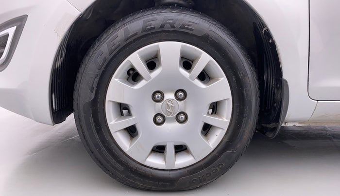 2013 Hyundai i20 MAGNA O 1.2, Petrol, Manual, 40,517 km, Left Front Wheel