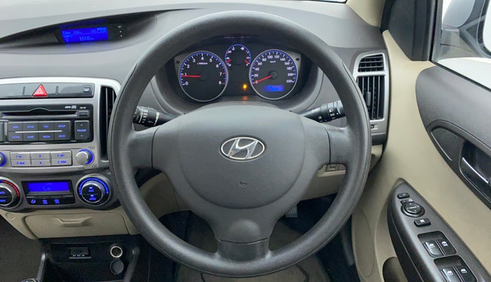 2013 Hyundai i20 MAGNA O 1.2, Petrol, Manual, 40,517 km, Steering Wheel Close Up
