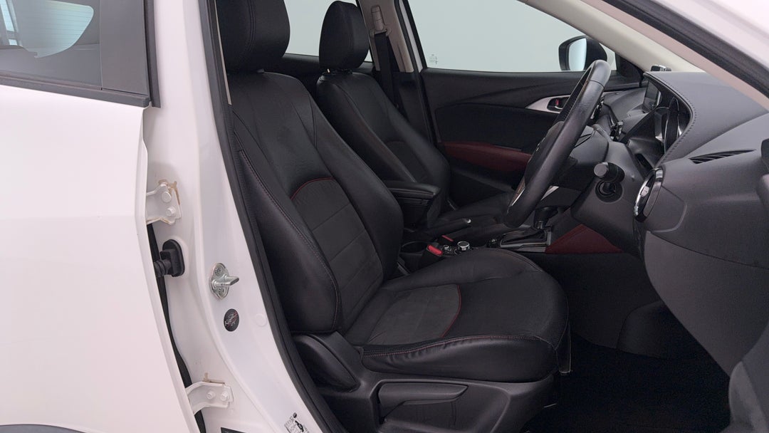 2017 Mazda CX-3 Akari (FWD), Automatic, 62060 km, Right Side Front Door Cabin View