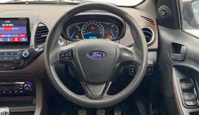 2018 Ford FREESTYLE TITANIUM 1.2 TI-VCT MT, Petrol, Manual, 31,880 km, Steering Wheel Close-up