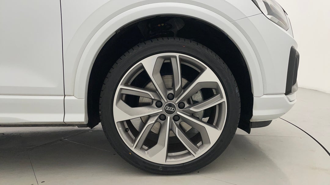 2022 Audi Q2 35 Tfsi, Automatic, 30520 km, Right Front Wheel