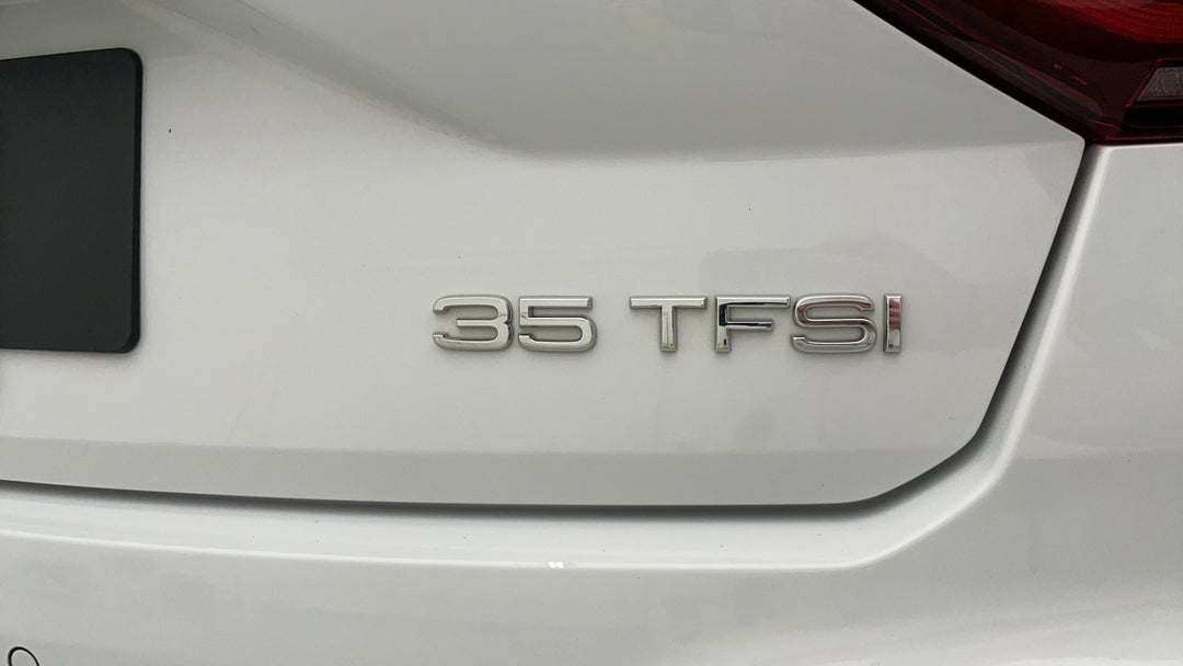 2022 Audi Q2 35 Tfsi, Automatic, 30520 km, Badge (Boot Right Side)