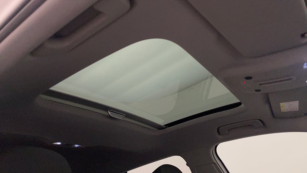 2022 Audi Q2 35 Tfsi, Automatic, 30520 km, Interior Sunroof/Moonroof