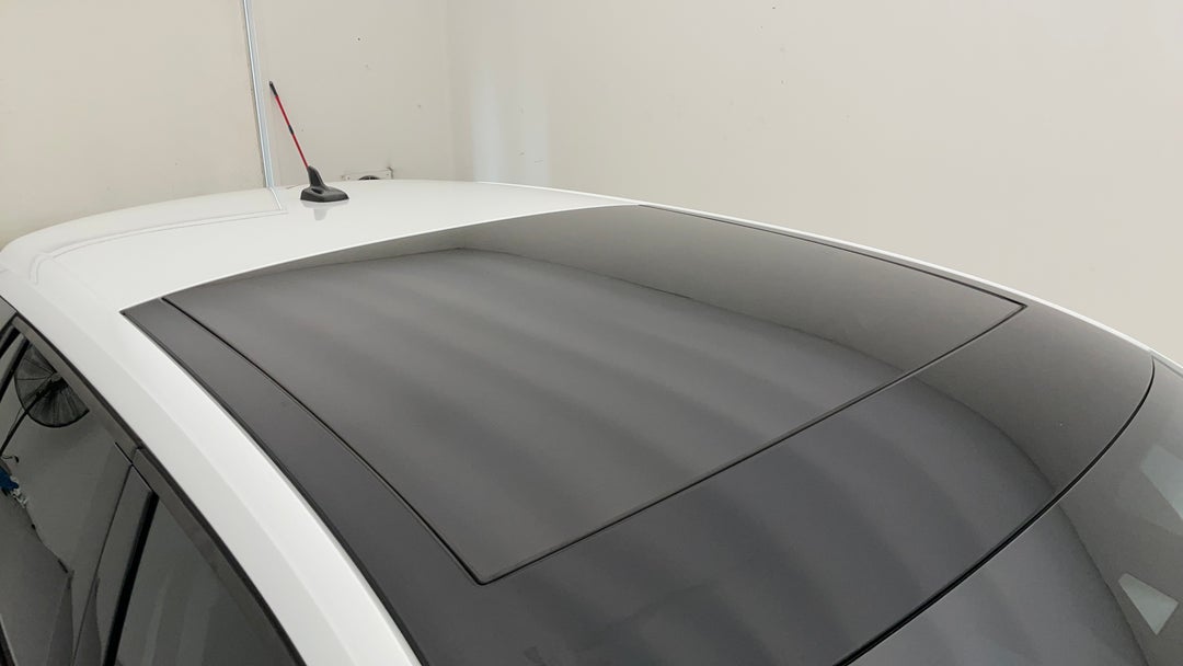 2022 Audi Q2 35 Tfsi, Automatic, 30520 km, Roof/Sunroof View