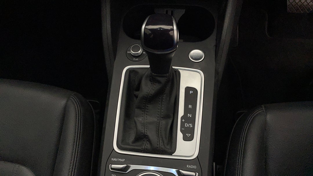 2022 Audi Q2 35 Tfsi, Automatic, 30520 km, Gear Lever 