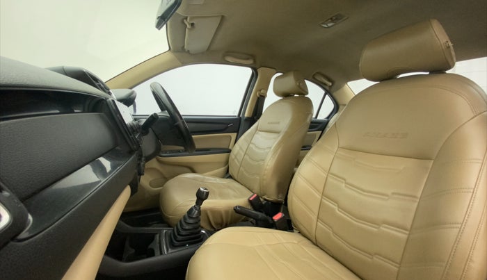 2020 Honda Amaze 1.5L I-DTEC S, Diesel, Manual, 1,11,537 km, Right Side Front Door Cabin