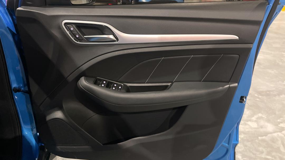 2023 MG ZS Excite, Automatic, 18555 km, Speaker View