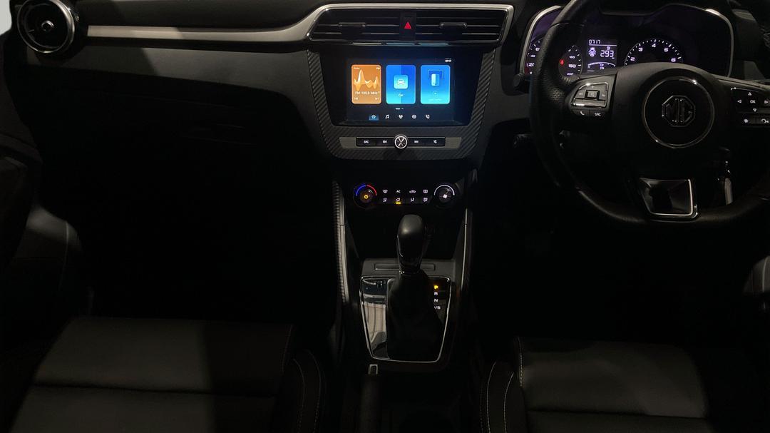 2023 MG ZS Excite, Automatic, 18555 km, Center Console