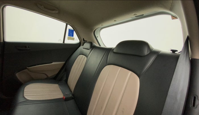 2017 Hyundai Grand i10 MAGNA 1.2 KAPPA VTVT, Petrol, Manual, 22,160 km, Right Side Rear Door Cabin