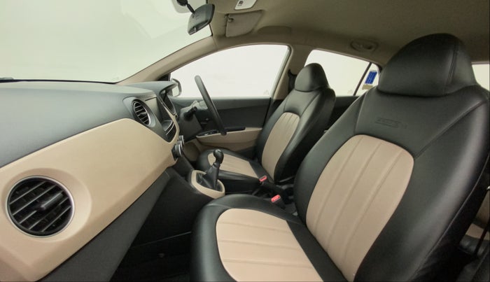 2017 Hyundai Grand i10 MAGNA 1.2 KAPPA VTVT, Petrol, Manual, 22,160 km, Right Side Front Door Cabin