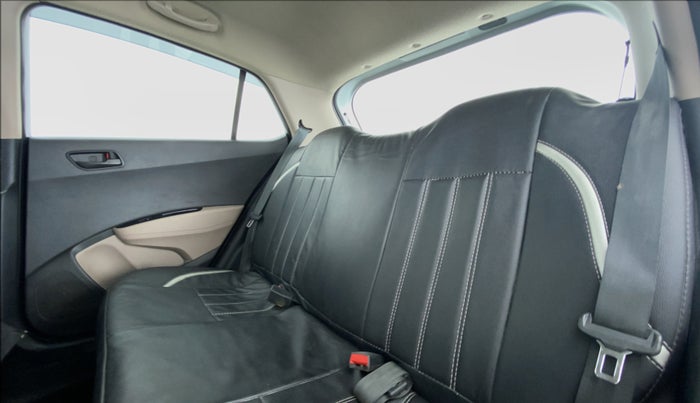 2014 Hyundai Grand i10 MAGNA 1.2 VTVT, Petrol, Manual, 66,365 km, Right Side Rear Door Cabin