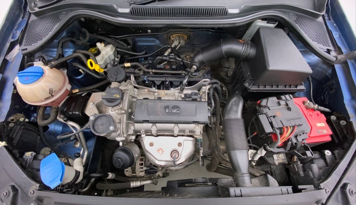 2016 Volkswagen Ameo HIGHLINE 1.2, Petrol, Manual, 34,597 km, Engine Bonet View