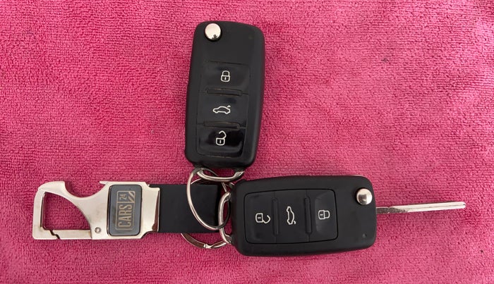 2016 Volkswagen Ameo HIGHLINE 1.2, Petrol, Manual, 34,597 km, Key Close-up