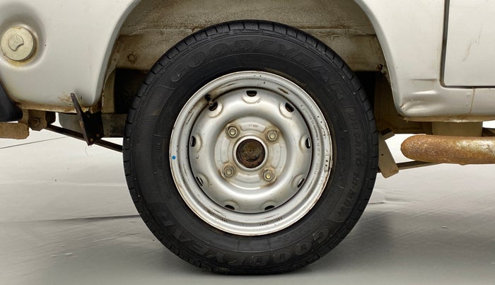 2015 Maruti OMNI E STD, Petrol, Manual, 65,101 km, Right Rear Wheel