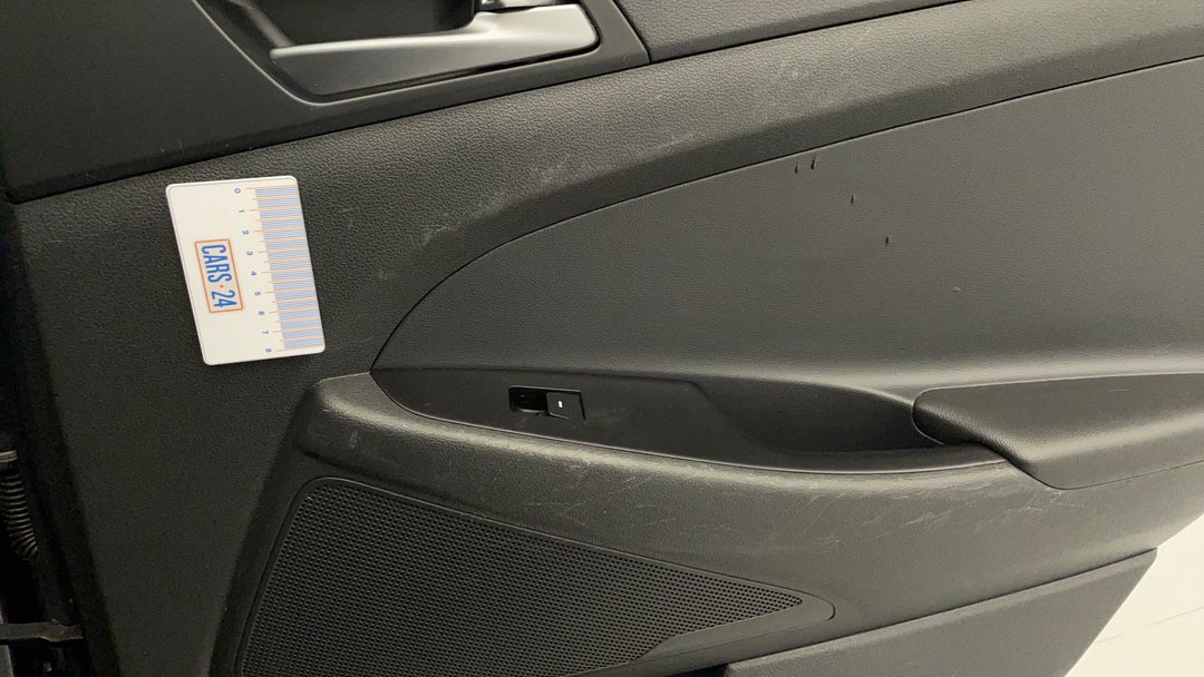 Door Interior Rear RHS Scuff