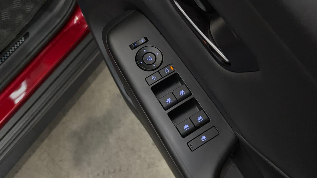 2023 Hyundai Kona N Line, Automatic, 22551 km, Drivers Side Door Panel Controls