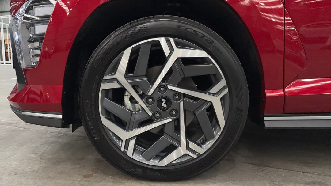 2023 Hyundai Kona N Line, Automatic, 22551 km, Left Front Wheel