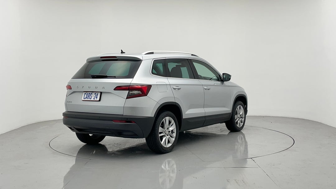 Right Back Diagonal (45- Degree) View