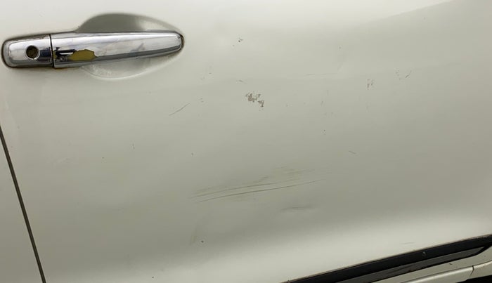 2018 Maruti Swift VXI, Petrol, Manual, 57,941 km, Driver-side door - Minor scratches