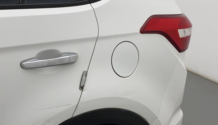 2016 Hyundai Creta SX PLUS AT 1.6 PETROL, Petrol, Automatic, 77,051 km, Left quarter panel - Slightly dented