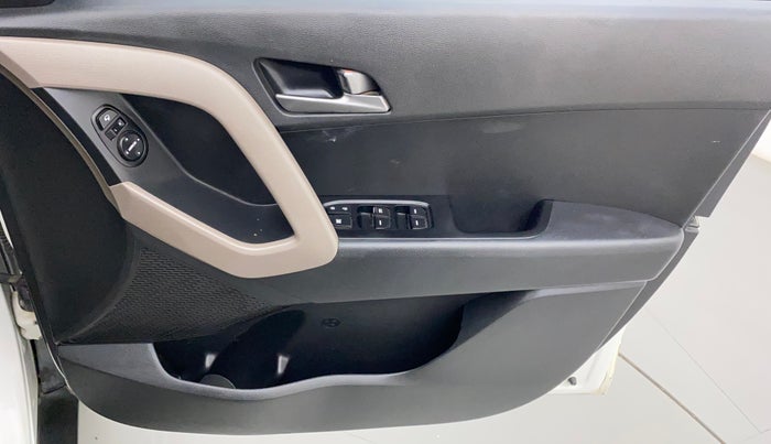 2016 Hyundai Creta SX PLUS AT 1.6 PETROL, Petrol, Automatic, 77,051 km, Driver Side Door Panels Control