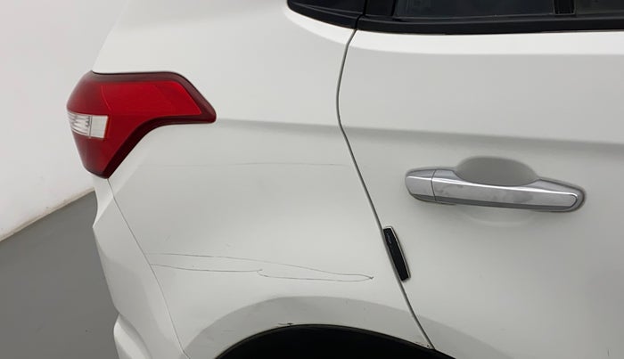 2016 Hyundai Creta SX PLUS AT 1.6 PETROL, Petrol, Automatic, 77,051 km, Right quarter panel - Minor scratches