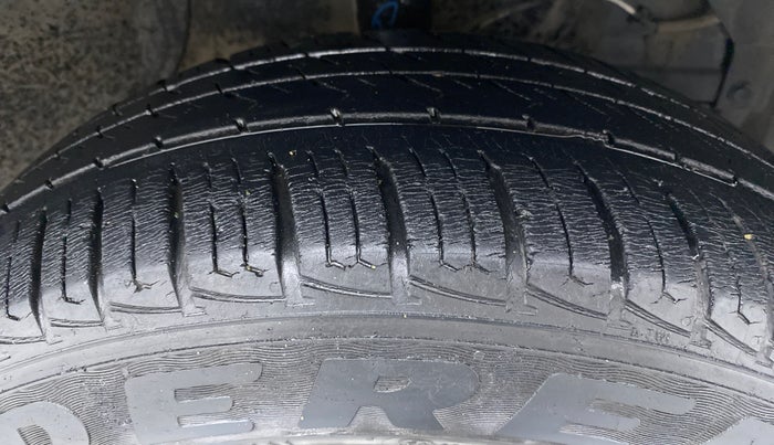 2017 Maruti Vitara Brezza VDI OPT, Diesel, Manual, 61,681 km, Right Front Tyre Tread