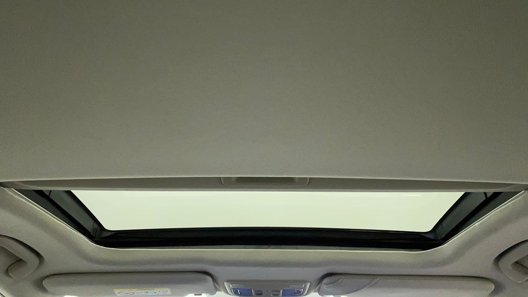 Moonroof/ Sunroof