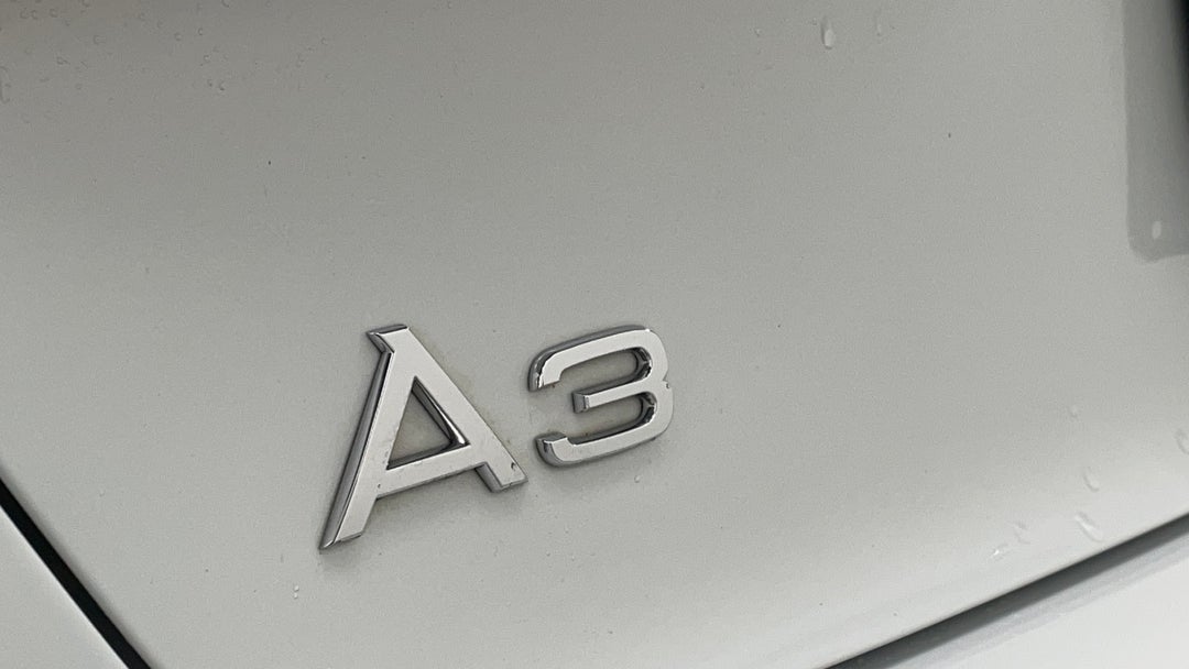 2019 Audi A3 35 Tfsi  (1.4 Tfsi Cod), Automatic, 49945 km, Badge (Boot Left Side)
