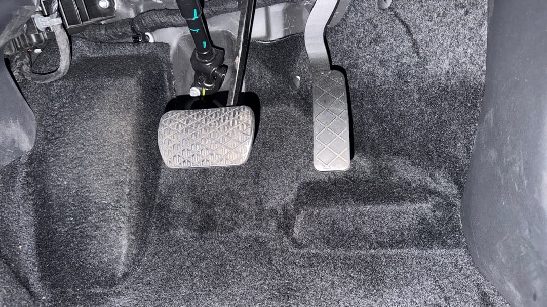 2025 MG Zst Vibe, Automatic, 16019 km, Pedals and Footmat
