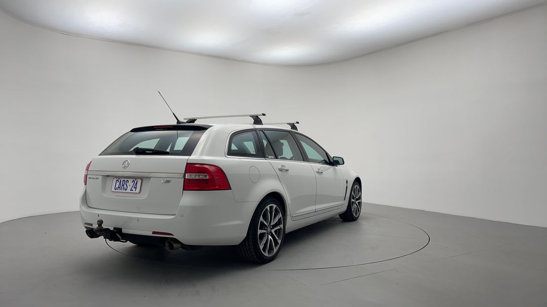 Right Back Diagonal (45- Degree) View