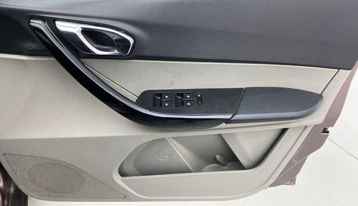 2017 Tata Tiago XZ 1.2 REVOTRON, Petrol, Manual, 33,270 km, Driver Side Door Panels Control