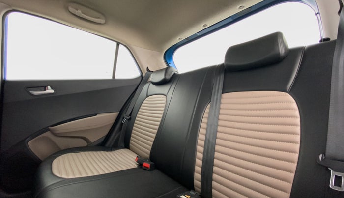 2018 Hyundai Grand i10 ASTA 1.2 KAPPA VTVT OPT, Petrol, Manual, 29,957 km, Right Side Rear Door Cabin