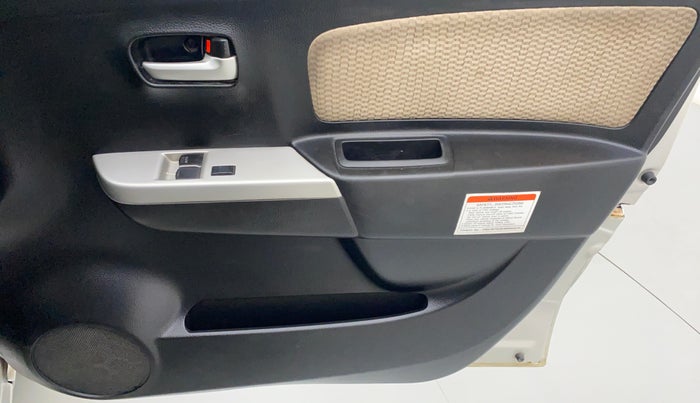 2018 Maruti Wagon R 1.0 LXI CNG, CNG, Manual, 82,568 km, Driver Side Door Panels Control