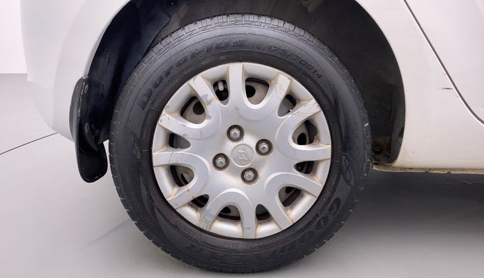 2012 Hyundai i20 MAGNA O 1.2, Petrol, Manual, 64,381 km, Right Rear Wheel