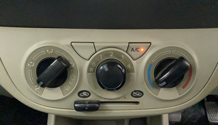 2017 Maruti Alto K10 VXI P, Petrol, Manual, 67,165 km, AC Unit - Directional switch has minor damage