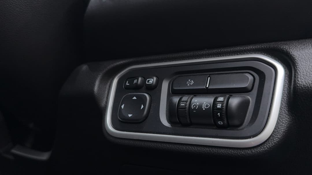 2022 GWM Ute Cannon-l (4x4), Automatic, 67098 km, Utility Switches/Buttons
