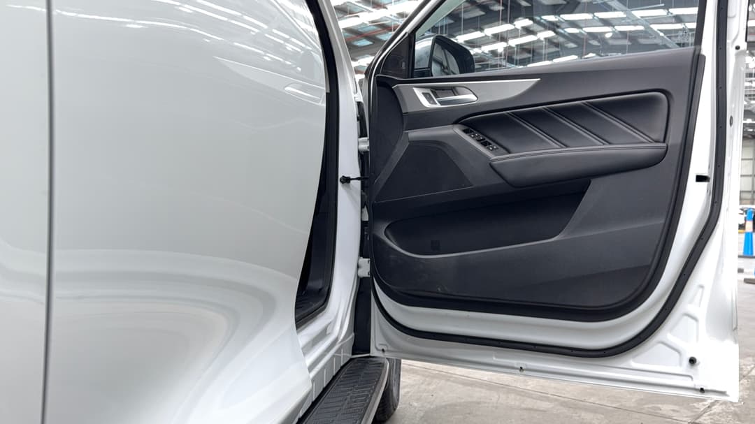 2022 GWM Ute Cannon-l (4x4), Automatic, 67098 km, Speaker View