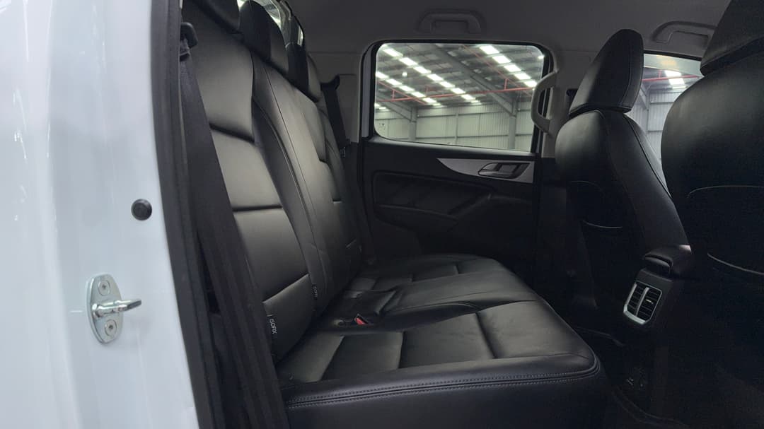2022 GWM Ute Cannon-l (4x4), Automatic, 67098 km, Right Side Rear Door Cabin View