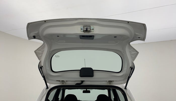 2018 Renault Kwid RXT, Petrol, Manual, 59,826 km, Boot Door Open