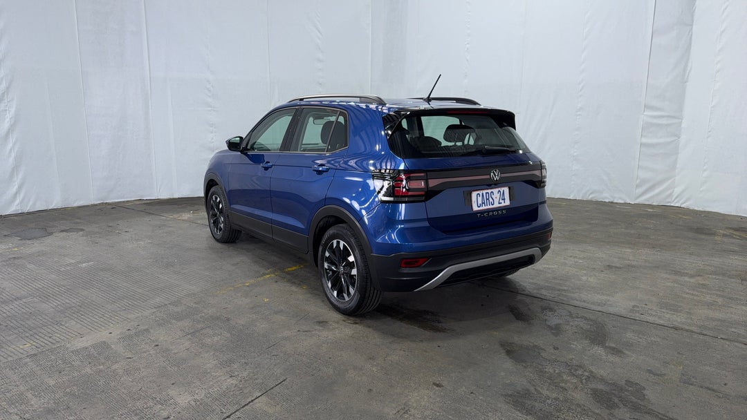 Left Back Diagonal (45- Degree) View