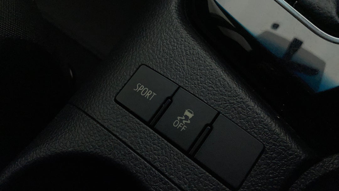 2018 Toyota Corolla Ascent Sport, Automatic, 87409 km, Utility Switches/Buttons