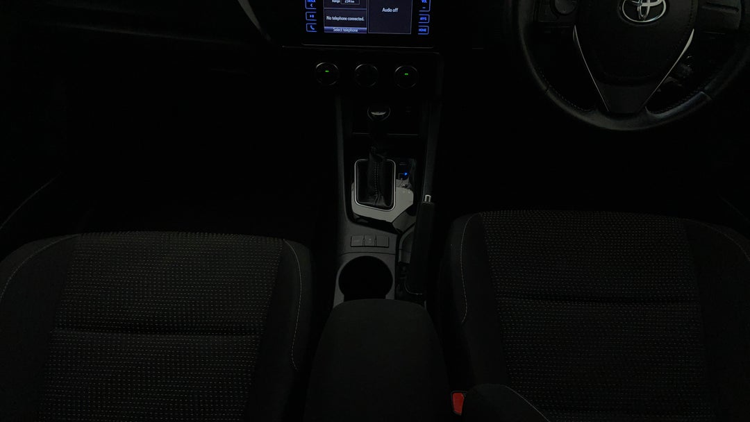 2018 Toyota Corolla Ascent Sport, Automatic, 87409 km, Center Console