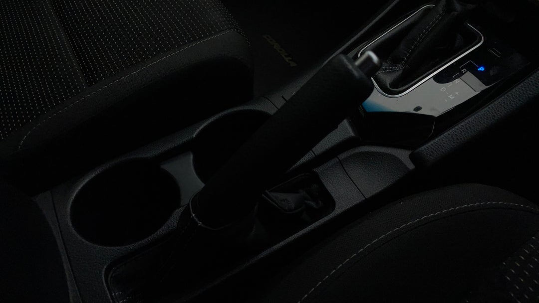 2018 Toyota Corolla Ascent Sport, Automatic, 87409 km, Handbrake